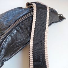 Taschengurt grafisches Muster -beige schwarz-schwarzes Leder- silber Schnalle