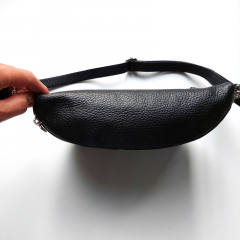 Bauchtasche Leder mit Lederriemen - schwarz-silber Schnallen-Made in Italy