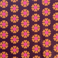 beschichteter Baumwollstoff Retroblumen, pink curry bordeaux