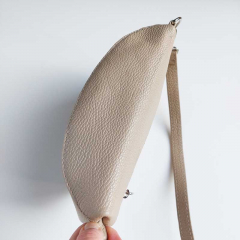 Bauchtasche Leder mit Lederriemen - Beige -silber Schnallen-Made in Italy