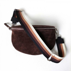 Bauchtasche Wildleder mit Lederriemen - Dunkelbraun -silber Schnallen-Made in Italy