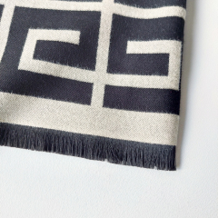 Halstuch Labyrinth Muster, hellbeige schwarz