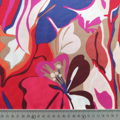 Viskose Twillstoff Blumen Blusenstoff, rot