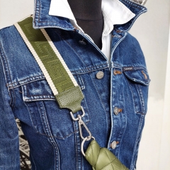 Taschengurt Taschenriemen grafisches Muster 3D-hellbeige armygrün-armygrünes Leder- silber Schnalle