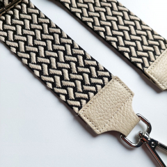 Taschengurt Taschenriemen Webmuster Weave - hellbeige schwarz -hellbeiges Leder- silber Schnallen