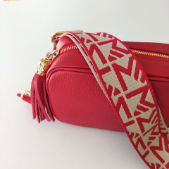 Umhngetasche Ledertasche Schultertasche dunkelrot - gold Schnallen