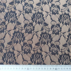 RESTSTCK 60 cm Jerseystoff Punto di Roma Spitze Blumen, schwarz camel