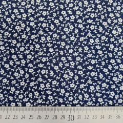 Baumwollstoff Streublmchen, weiss marineblau