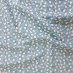 bestickter Baumwollstoff Voil Blmchen Stickerei, natur hellblau