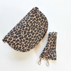 Bauchtasche Wildleder kleines Leomuster Animal Print - schwarz braun beige -silber Schnallen-Made in Italy