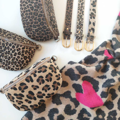 Bauchtasche Wildleder kleines Leomuster Animal Print - schwarz braun braun -silber Schnallen-Made in Italy