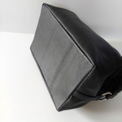 Ledertasche Handtasche gro rechteckig Ringe an den Seiten, schwarz