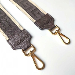 Taschengurt grafisches Muster -ecrue dunkelbraun-dunkelbraun Leder- gold Schnalle