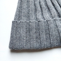 Mtze aus Kaschmirmix Strickstoff- grau - made in Italy