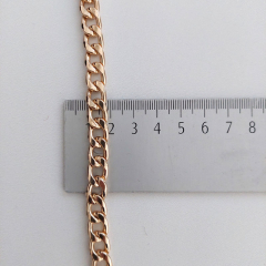 Taschenkette 60 cm lang 8 mm breit Metall mit Karabiner, gold