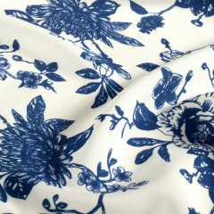RESTSTCK 129 cm Viskosestoff Popelin verschiedene Blumen Webware Blusenstoff, jeansblau wei
