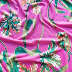 Viskosejersey Stoff abstrakte Blumen, grn pink