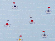 Baumwollstoff Papierschiffchen Wellen, hellblau