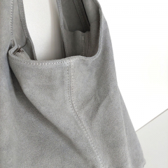 Wildleder Tasche Shopper Beutelform - hellgrau