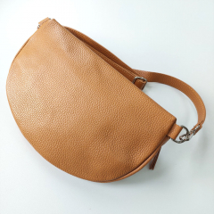 Bauchtasche Leder mit Lederriemen - camel braun - silber Schnallen-Made in Italy