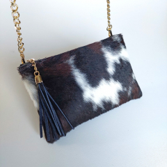 Kuhfelltasche schwarzes Leder goldene Kette