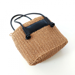 Strohtasche Shopper Henkel aus Lederimitat, schwarz beige