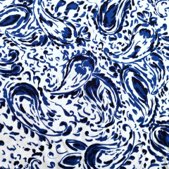 EINZELSTCK 1 m Viskose Stoff Paisleymuster, blau wei