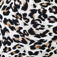 Viskose Twillstoff Blusenstoff mit Stretch Leopardenmuster, schwarz braun cremewei