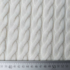 Strickstoff Zopfmuster klassischer Stil, cremewei