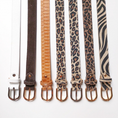 Wildledergrtel kleines Leopardenmuster Gr. 90 -silberne Schnalle, beige schwarz