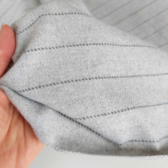 Hochwertiger Wollstoff Woolblend Nadelstreifen Fischgrt Deadstock Designerstoff -grau - Made in Italy