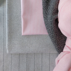 Hochwertiger Wollstoff Woolblend Deadstock Designerstoff uni -grau - Made in Italy