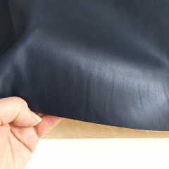 Lederimitat mit Wildleder-Imitat Rcken elastisch, matt dunkelblau