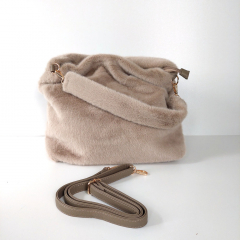 Fake Fur Fell(imitat)tasche flauschig weich uni, taupe