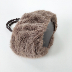 Fake Fur Felltasche geflochtene Griffe - dunkeltaupe