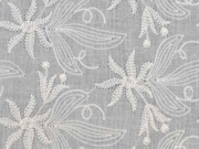bestickter Baumwollstoff Sternblumen & Bltter, creme
