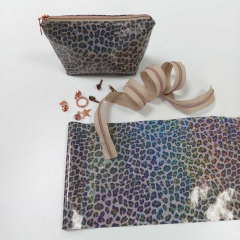 Regenmantelstoff Foliendruck Leopardenmuster Regenbogen-Glitzer - schwarz braun beige