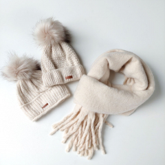 Schal mit Fransen Halstuch flauschig weich, wollwei