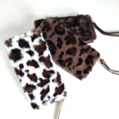 Fake Fur Fellimitat Geldbrse Portemonnaie Leopardenmuster Ziparound - dunkelbraun