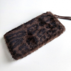 Fake Fur Fellimitat Geldbrse Portemonnaie Leopardenmuster Ziparound - dunkelbraun