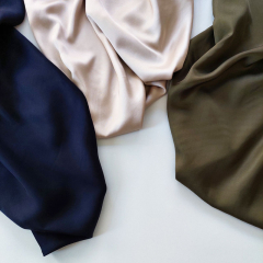 Silky Viskose Rayon Webware uni, wei, aus LENZING™ ECOVERO™ Viscosefasern