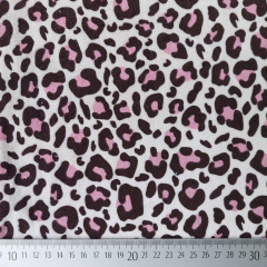 Nicky Velour Stoff Leopardenmuster Animal Print, braun rosa hellbeige