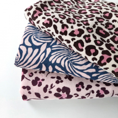 Nicky Velour Stoff Leopardenmuster Animal Print, braun rosa hellbeige