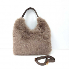 Fake Fur Felltasche flauschig weich geflochtener Griff blumiges Tuch uni, taupe