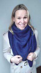 Schal Dreieckstuch flauschig weich uni, dunkelblau (marineblau)