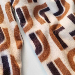 Schal Halstuch grafisches Muster - cognacbraun dunkelbraun hellbeige