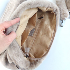 Fake Fur Felltasche flauschig weich uni, taupe