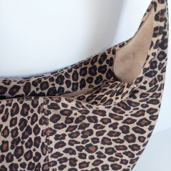 Wildleder Beuteltasche Leomuster, schwarz braun beige - Made in Italy