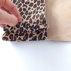 Wildleder-Umh�ngetasche Clutch kleines Leomuster rechteckig, braun schwarz beige