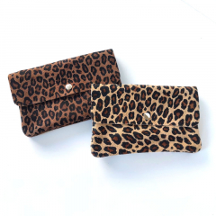 Wildleder-Umhngetasche Clutch kleines Leomuster rechteckig, braun schwarz braun